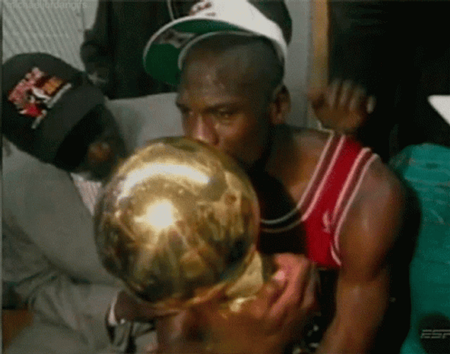Michael Jordan Golden Trophy Kiss