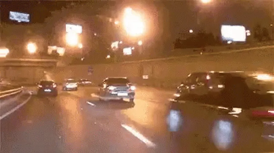 Switching Lanes Car Racing