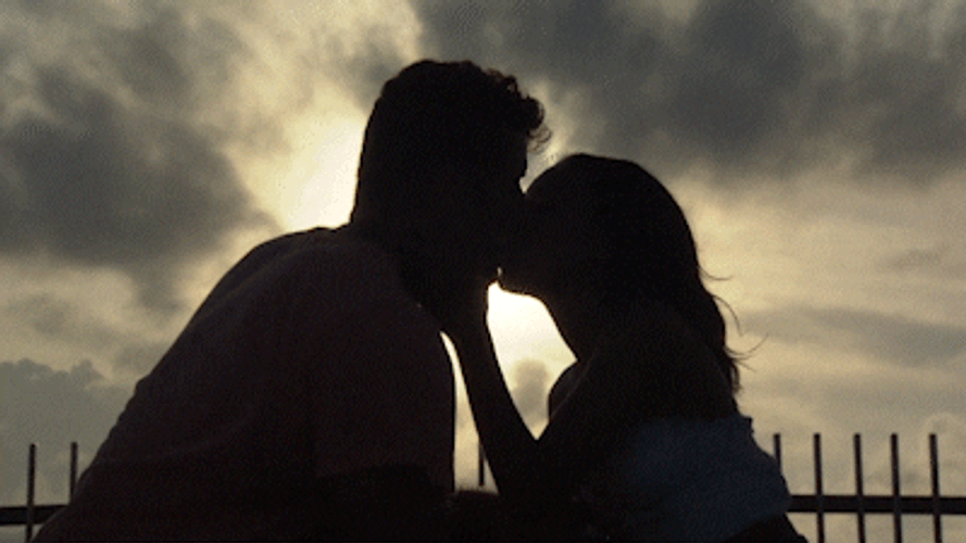 Romantic Kiss Sunset Silhouette