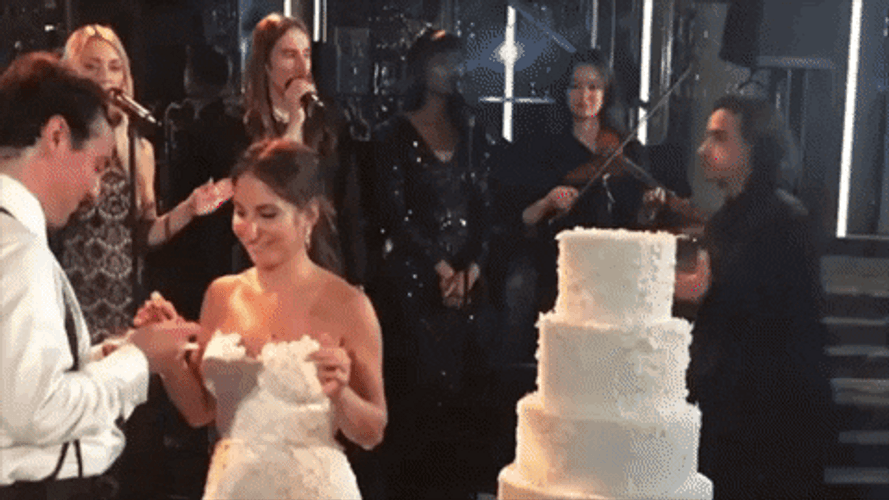Wedding Cake Bride Dance