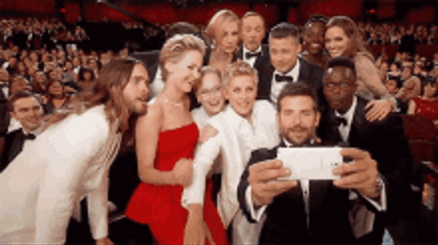Oscar Celebrities Selfies