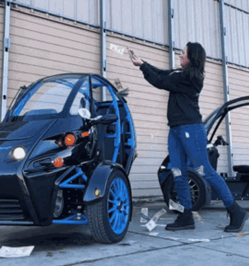 Cool Electric Car With Cash
