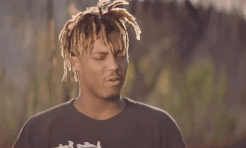 Juice Wrld Moving His Hands